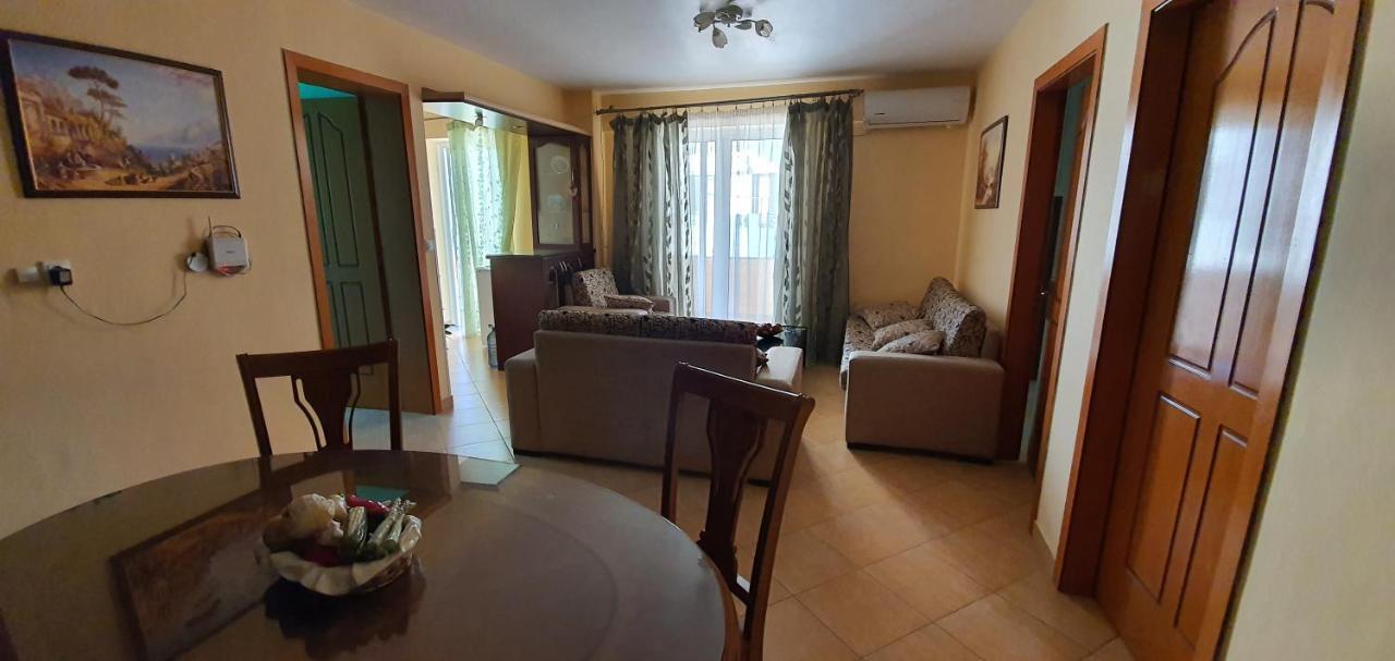 Enjoy Apartment Саранда Екстер'єр фото